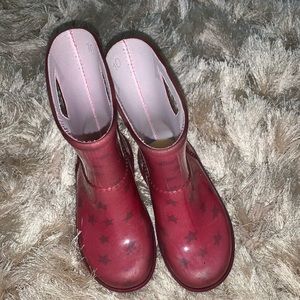Girl’s UGG rain boots